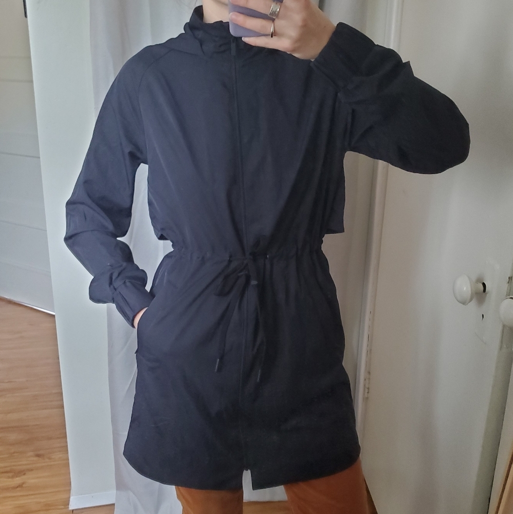 Black cinchable rain coat